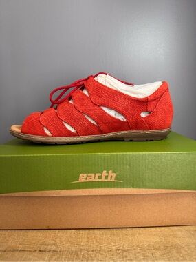 Earth Red Lace-Up Women’s Sandal